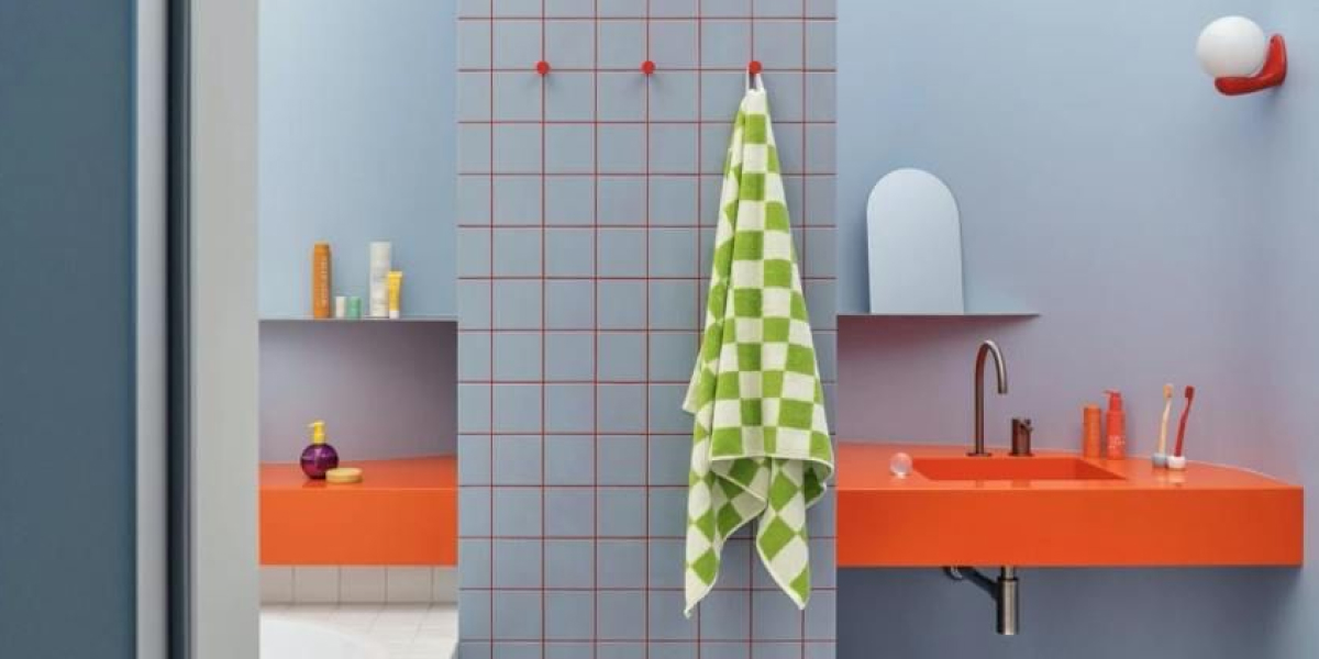 SALLE DE BAIN – Jouer avec la couleur pour un espace joyeux et haut de&nbsp;gamme