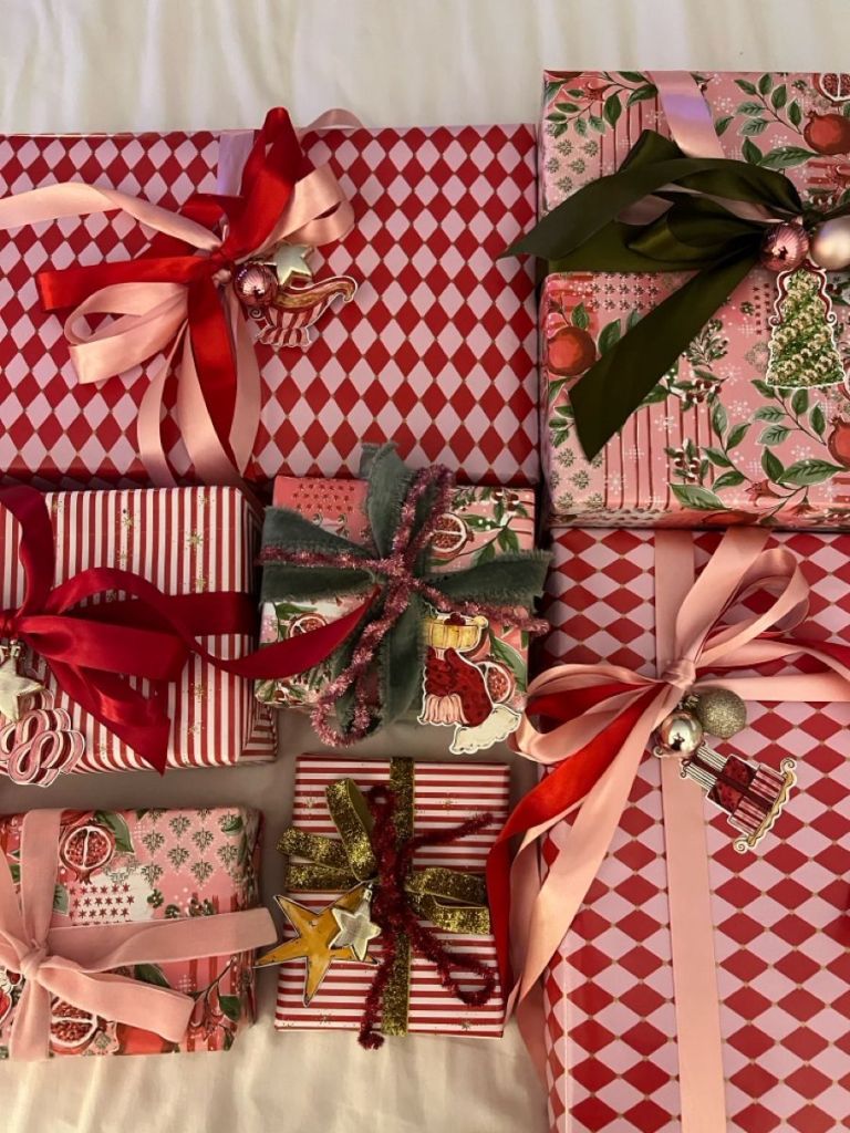 Rayures et damier : l’esprit couture du Noël graphique