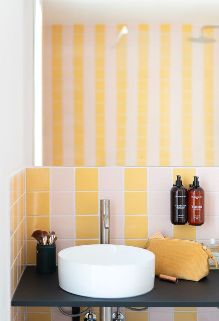 Rose et jaune : touches lumineuses et positives