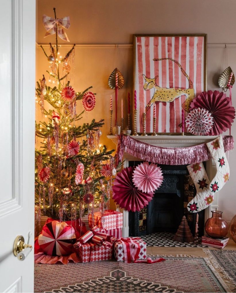 Rayures et damier : l’esprit couture du Noël graphique