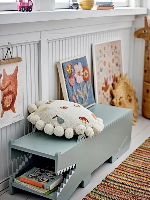 Mobilier enfant rétro : formes arrondies et design ludique