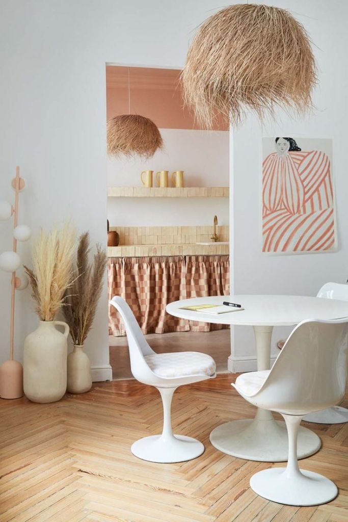 Observez l’ambiance de la pièce